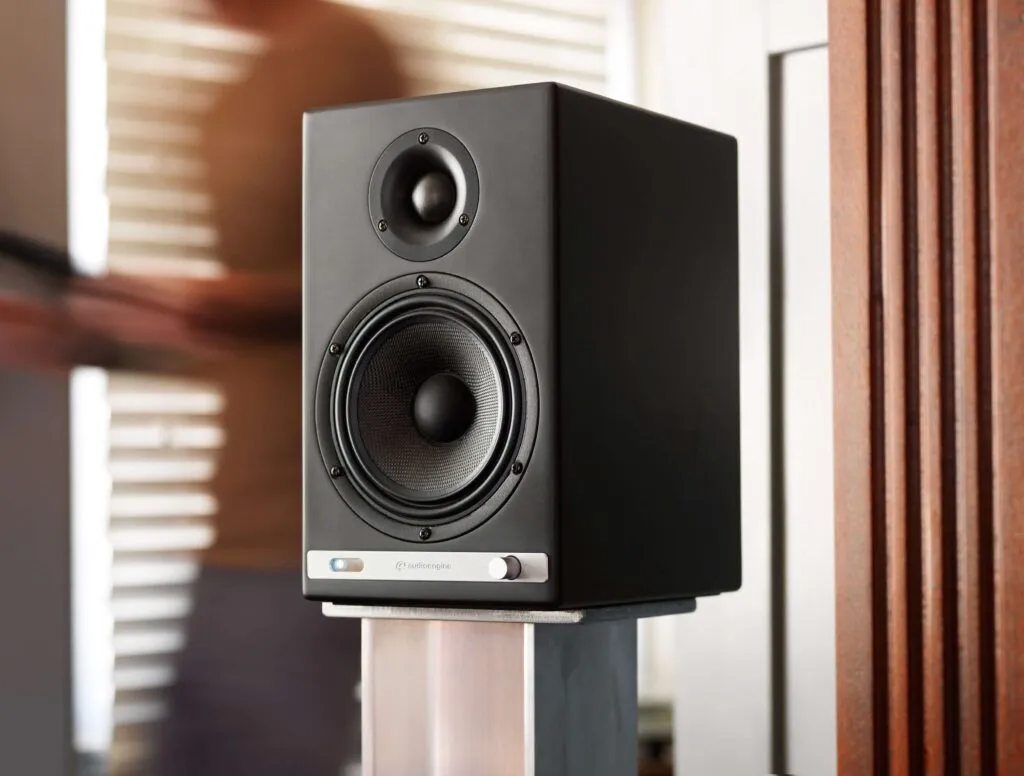 HD6-black-aluminum