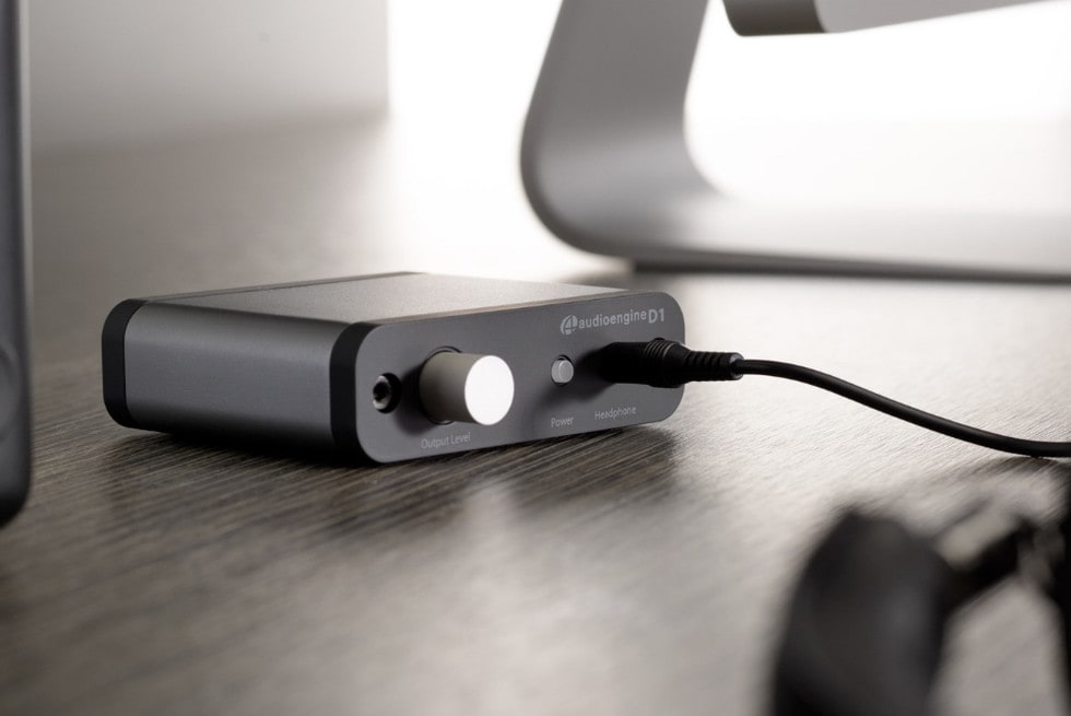 Can a Headphone Amplifier Make Cheap Earbuds Sound Better? An Expert Explains